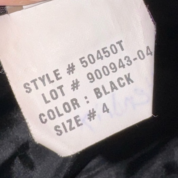 TAHARI Wool Coat in Black with Ruffle Detail, Women’s Size 4. Perfect Condition! - Picture 9 of 11